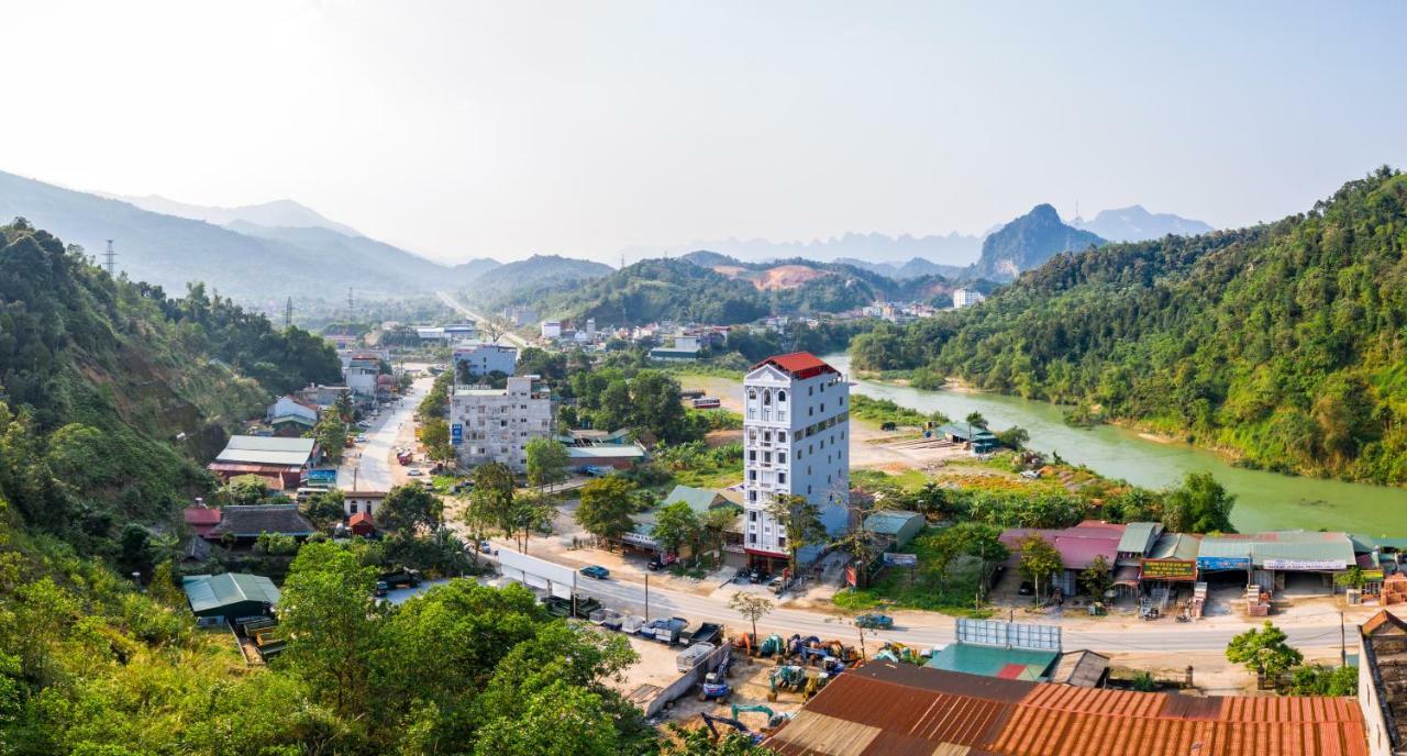 Dinh Gia Hotel Ha Giang Exterior foto